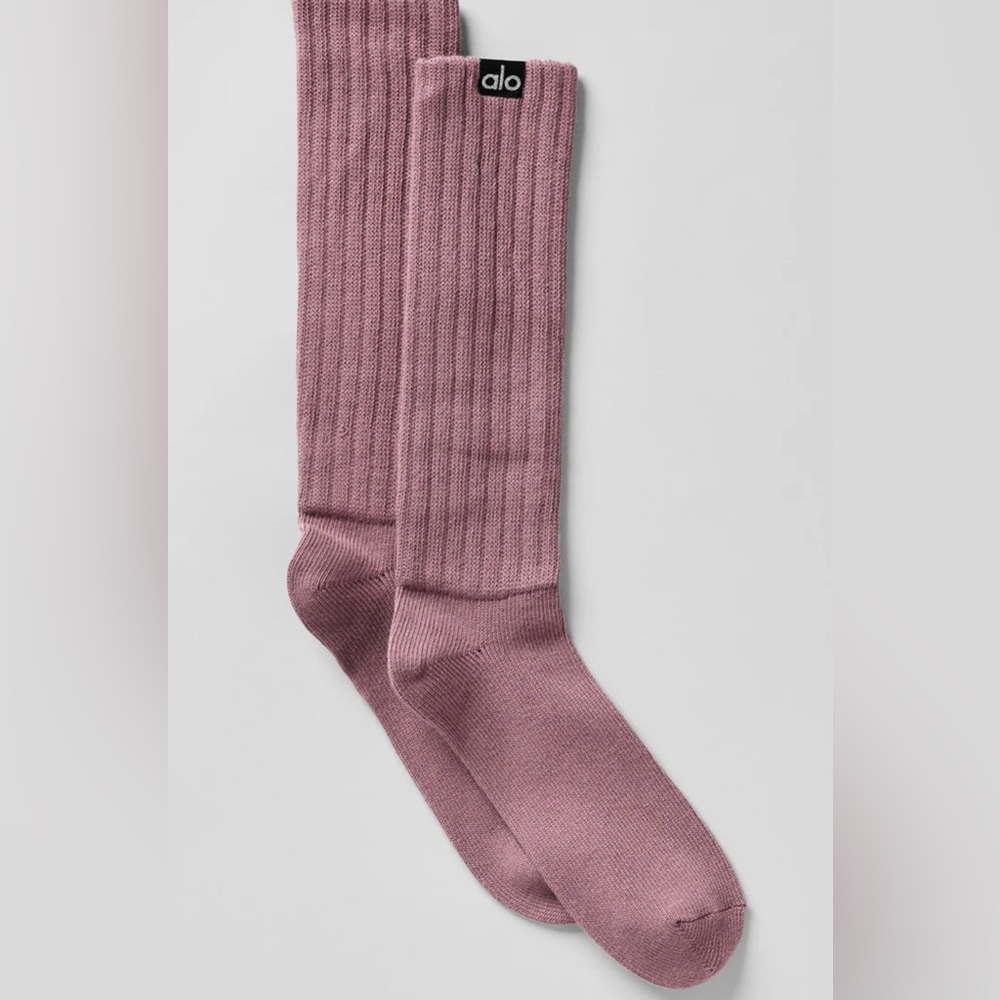 Alo Yoga Scrunch Socks | Smoky Quartz | Size M | 100% Authentic Guaranteed NWT - Picture 2 of 6